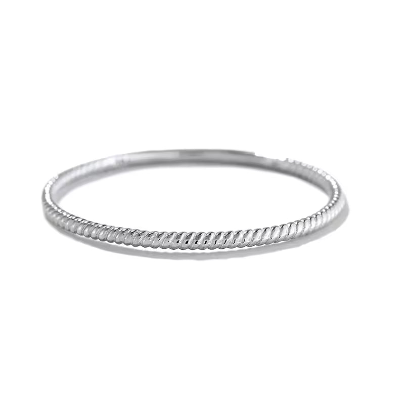 Zahra Twist Ring 2.0