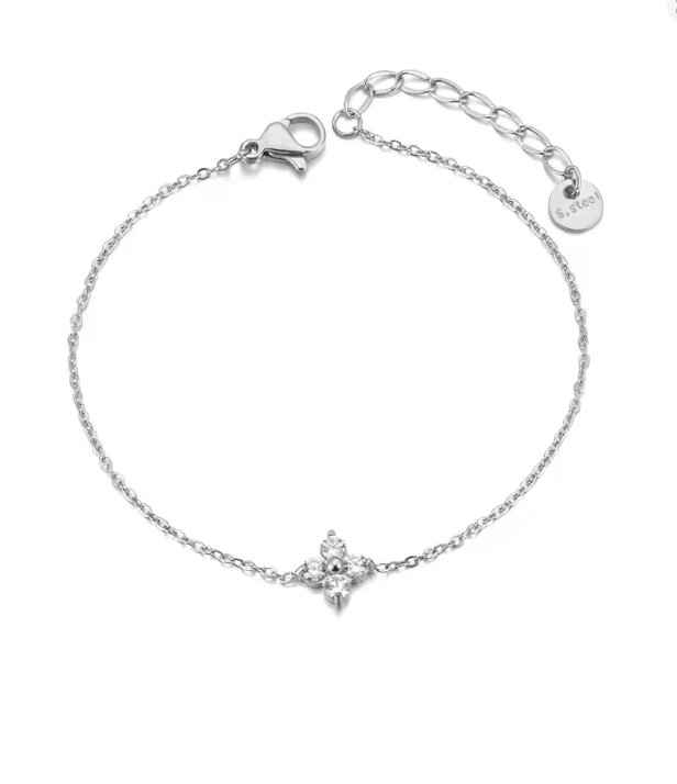 Lucky Four Leaf Clover Moissanite