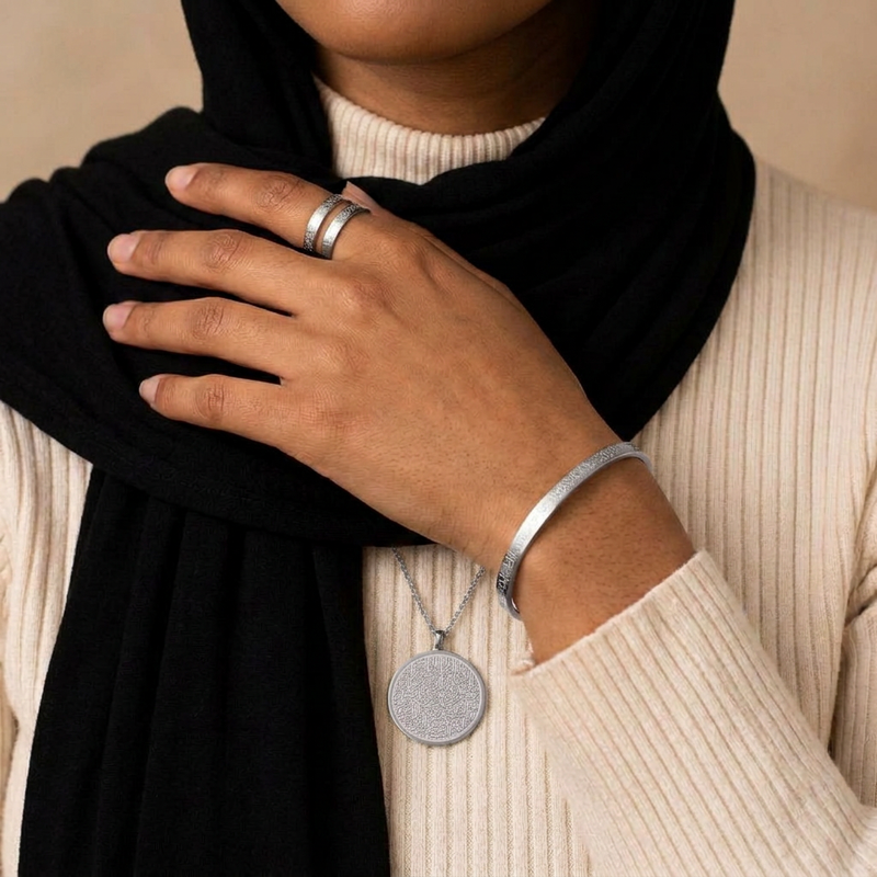 Ayatul Kursi Set worn, silver