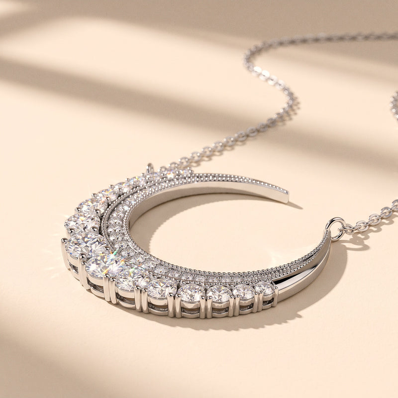Close-up of the graduated moissanite stones on the Hilal Al-Noor crescent